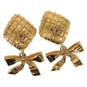 Chanel CC Ribbon Earring